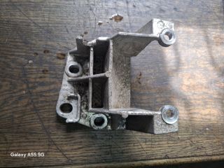 bontott FORD FIESTA IV Váltó Tartó Bak (Pozíciófüggetlen)