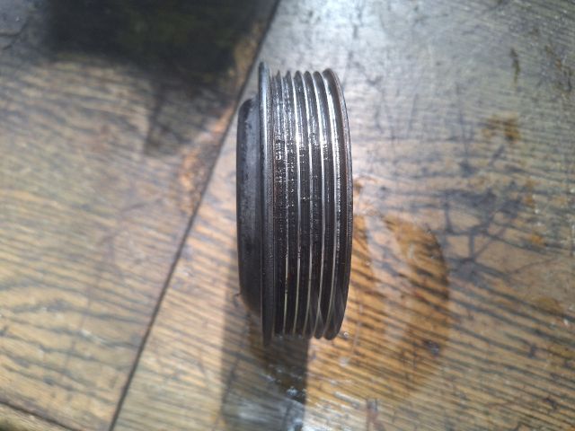 bontott FORD FIESTA IV Vízpumpa Szíjtárcsa