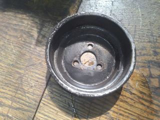 bontott FORD FIESTA IV Vízpumpa Szíjtárcsa