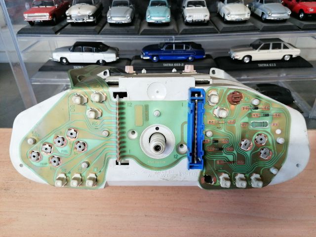 bontott FORD FIESTA IV Kilométeróra