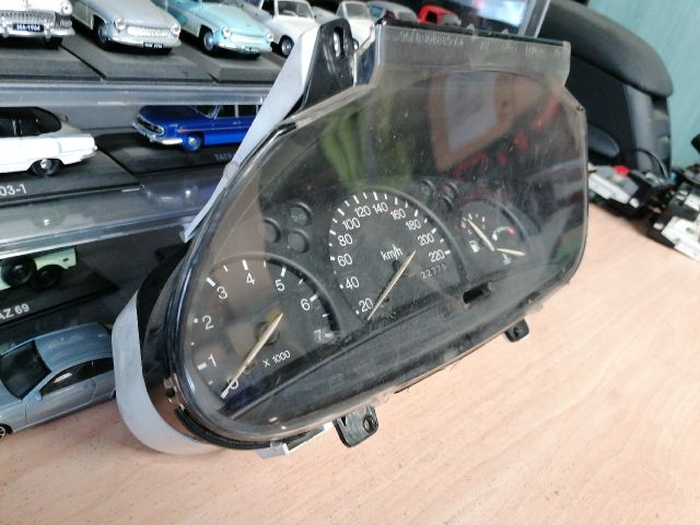 bontott FORD FIESTA IV Kilométeróra