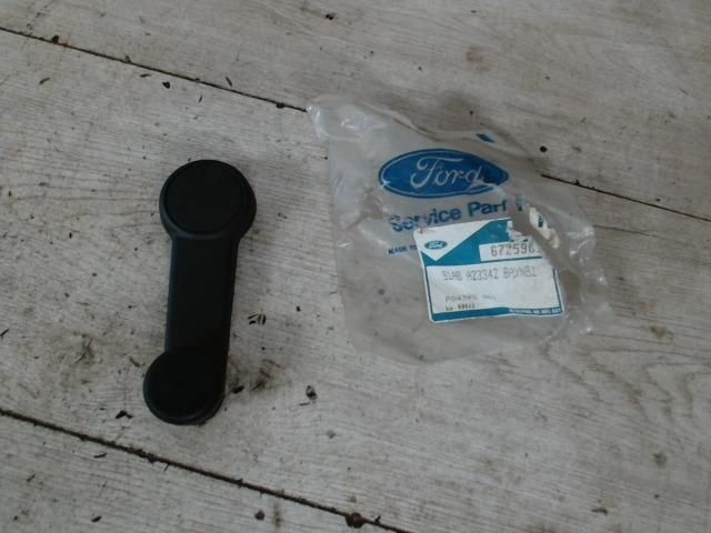 bontott FORD FIESTA IV Ablaktekerő Kar (Pozíciófüggetlen)