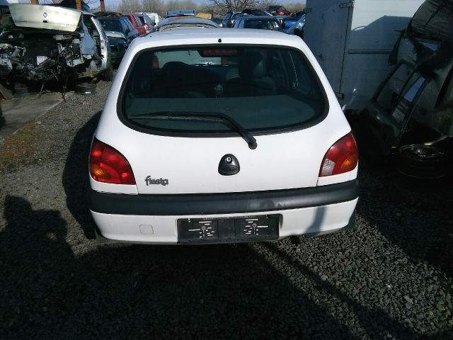 bontott FORD FIESTA IV Acélfelni (1 db)