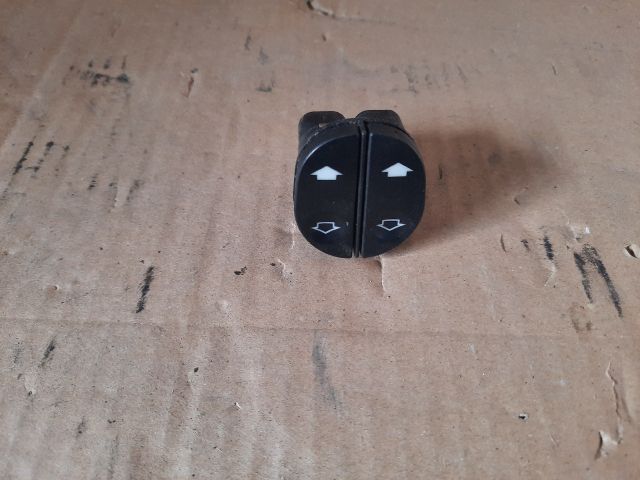 bontott FORD FIESTA IV Bal első Ablakemelő Kapcsoló