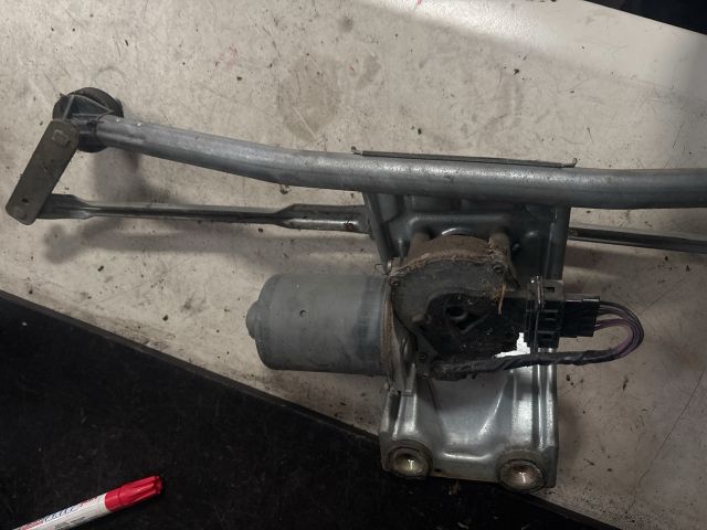 bontott FORD FIESTA IV Bal első Ablakemelő Szerkezet (Elektromos)