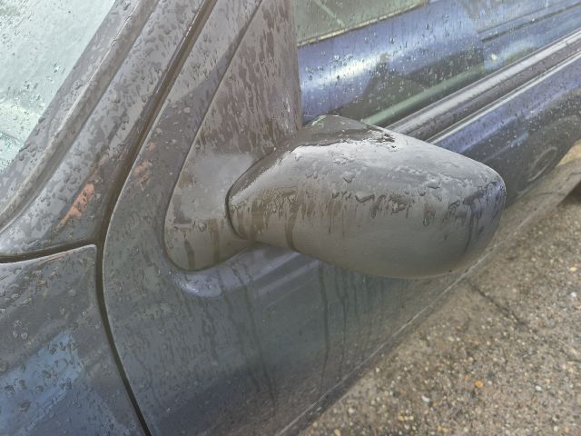 bontott FORD FIESTA IV Bal első Ajtó (Részeivel)