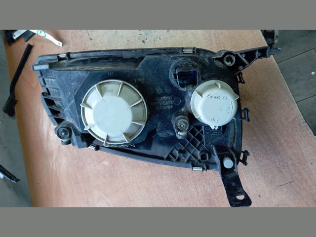 bontott FORD FIESTA IV Bal Fényszóró