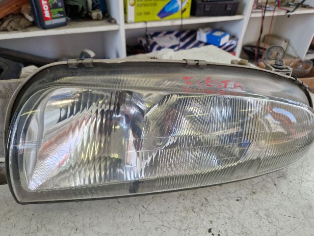 bontott FORD FIESTA IV Bal Fényszóró