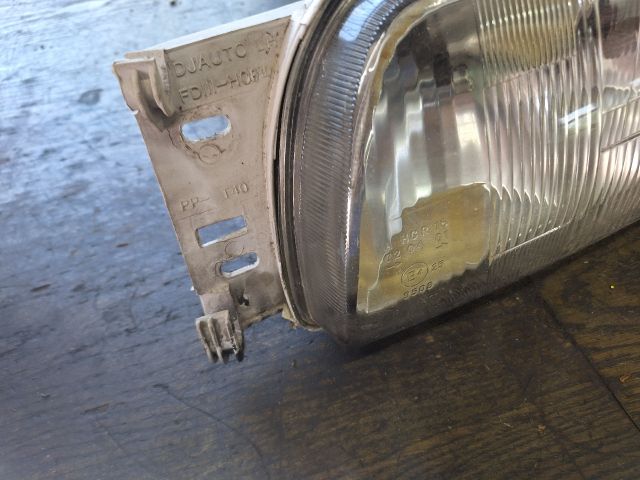 bontott FORD FIESTA IV Bal Fényszóró