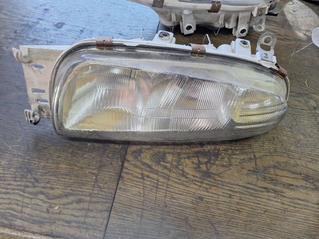 bontott FORD FIESTA IV Bal Fényszóró