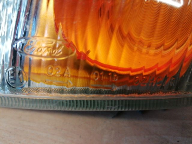 bontott FORD FIESTA IV Bal Fényszóró