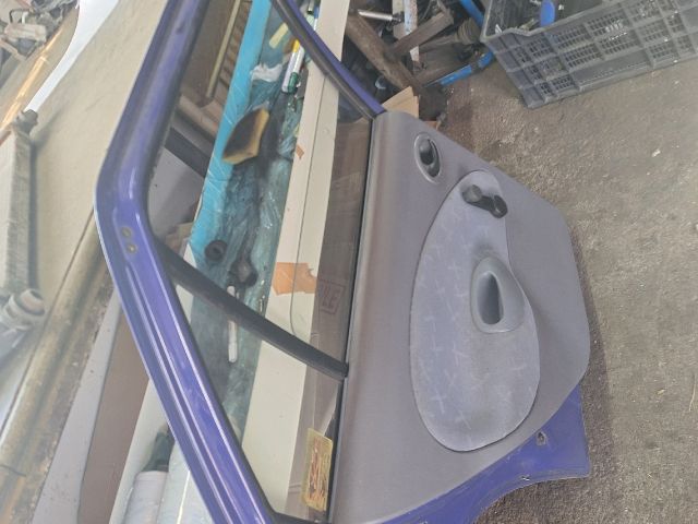 bontott FORD FIESTA IV Bal hátsó Ajtó (Részeivel)