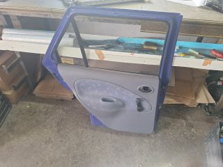 bontott FORD FIESTA IV Bal hátsó Ajtó (Részeivel)