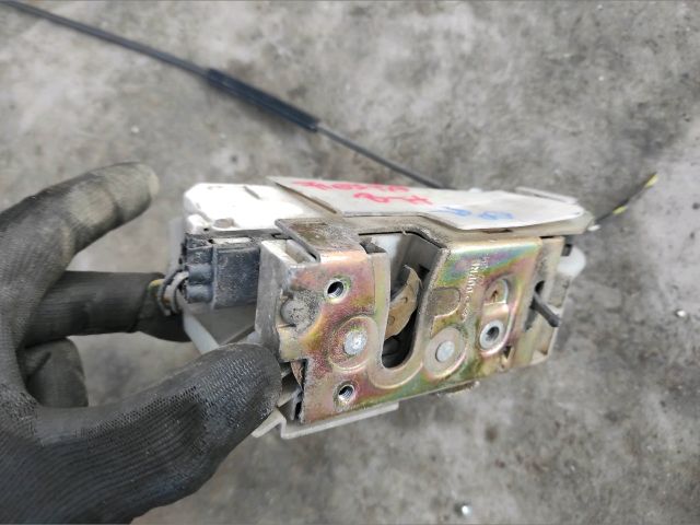 bontott FORD FIESTA IV Bal hátsó Központizár Motor