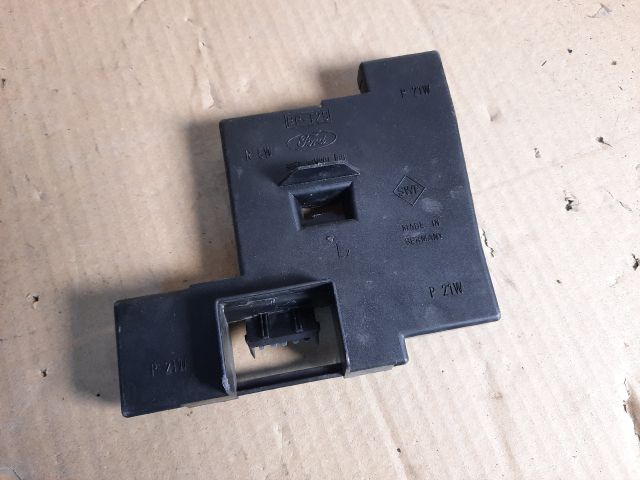 bontott FORD FIESTA IV Bal Hátsó Lámpa Foglalat