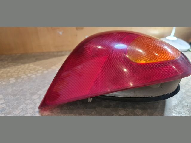 bontott FORD FIESTA IV Bal Hátsó Lámpa