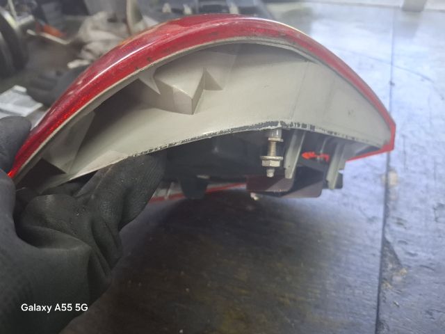 bontott FORD FIESTA IV Bal Hátsó Lámpa