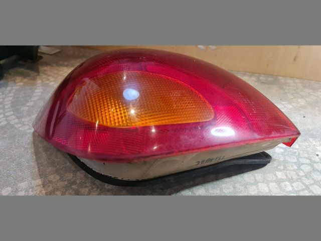 bontott FORD FIESTA IV Bal Hátsó Lámpa