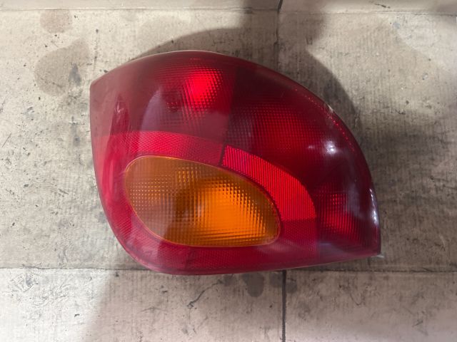 bontott FORD FIESTA IV Bal Hátsó Lámpa