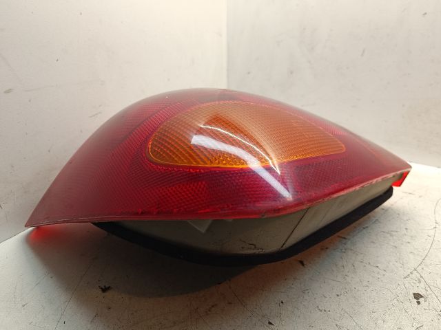 bontott FORD FIESTA IV Bal Hátsó Lámpa