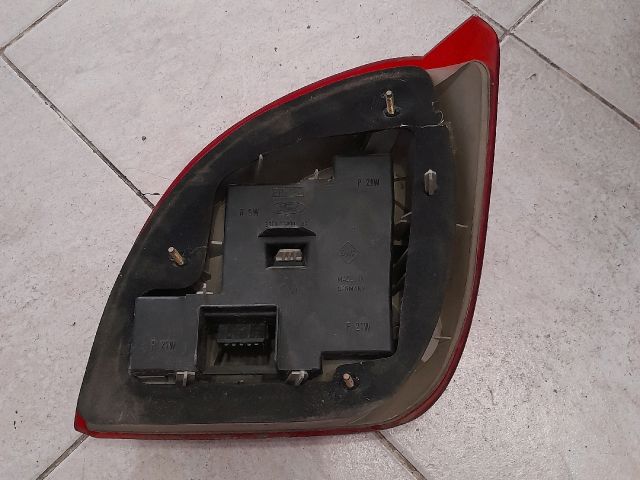 bontott FORD FIESTA IV Bal Külső Hátsó Lámpa