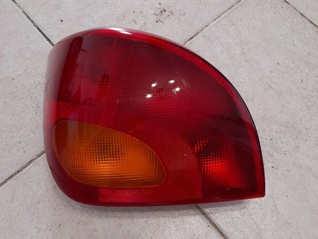 bontott FORD FIESTA IV Bal Külső Hátsó Lámpa