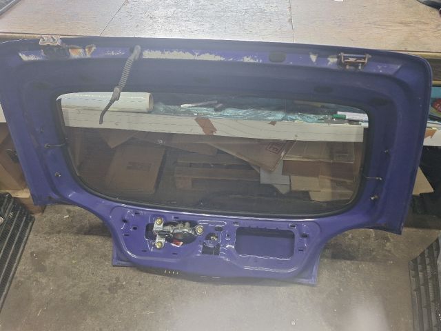 bontott FORD FIESTA IV Csomagtérajtó (Részeivel)