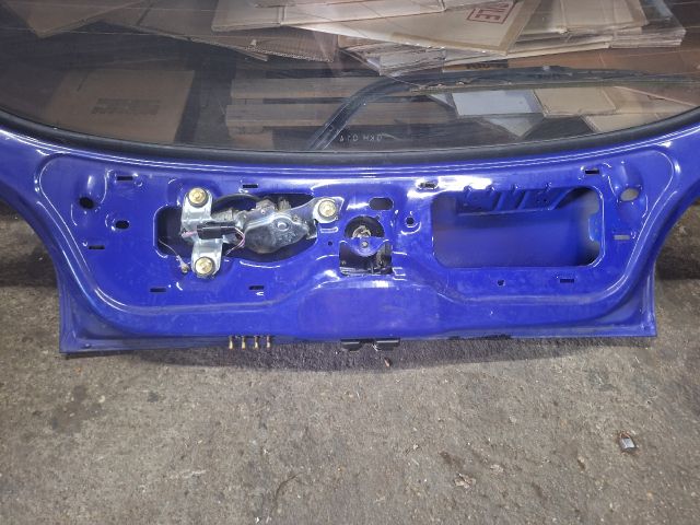 bontott FORD FIESTA IV Csomagtérajtó (Részeivel)