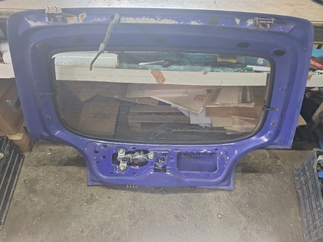 bontott FORD FIESTA IV Csomagtérajtó (Részeivel)