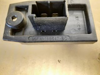 bontott FORD FIESTA IV Előtét Ellenállás Fűtőmotor