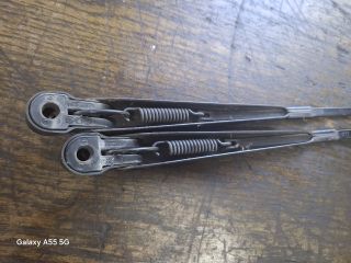 bontott FORD FIESTA IV Első Ablaktörlő Kar