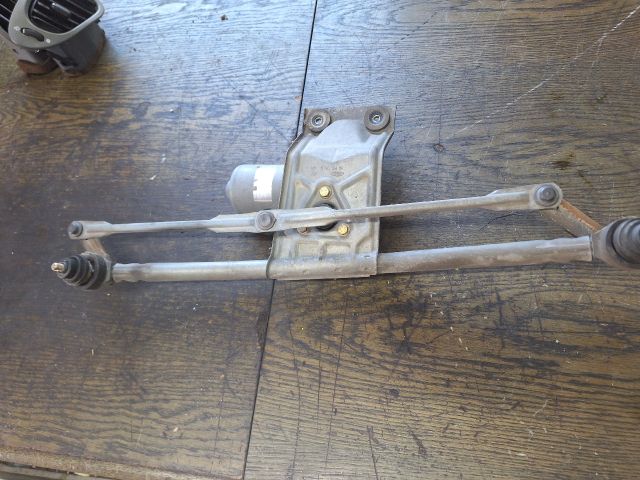 bontott FORD FIESTA IV Első Ablaktörlő Szerkezet Motorral