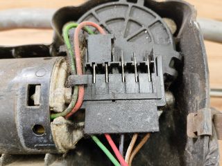 bontott FORD FIESTA IV Első Ablaktörlő Szerkezet Motorral