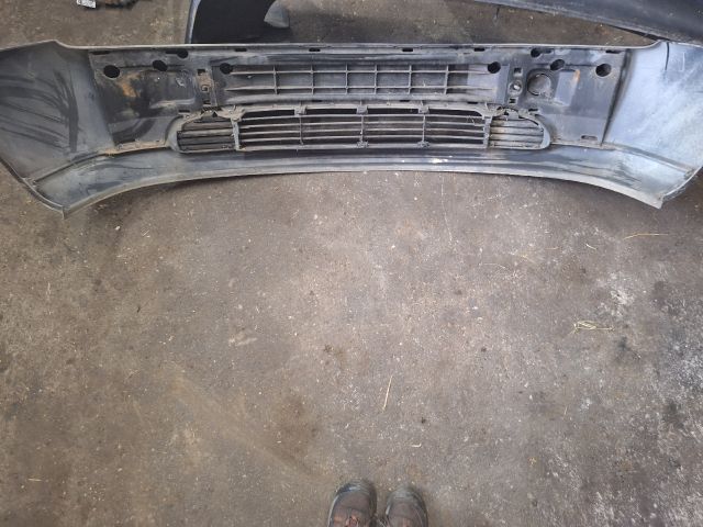 bontott FORD FIESTA IV Első Lökhárító (Részeivel)