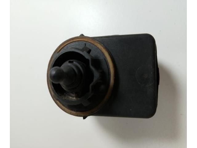 bontott FORD FIESTA IV Fényszórómagasság Állító Motor (Pozíciófüggetlen)