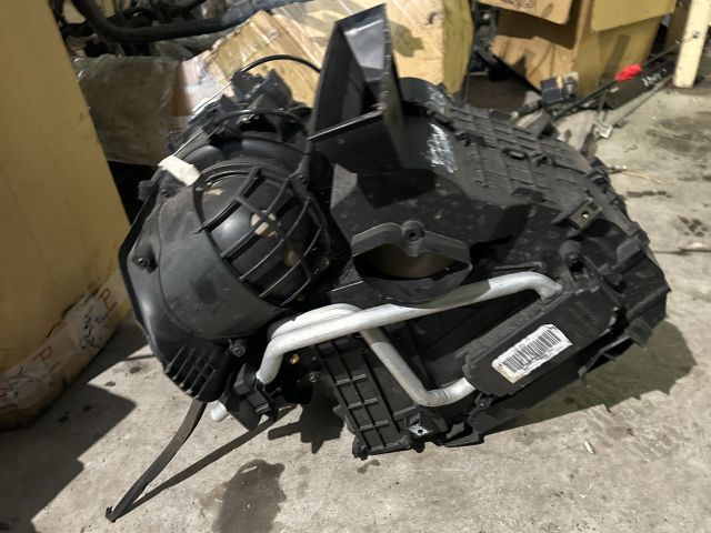 bontott FORD FIESTA IV Fűtés Box