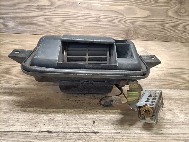 bontott FORD FIESTA IV Fűtőmotor (Nem klímás)