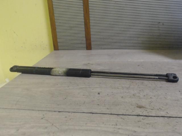 bontott FORD FIESTA IV Gázrugós Kitámasztó Teleszkóp Pár Csomagtérajtó