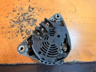 bontott FORD FIESTA IV Generátor