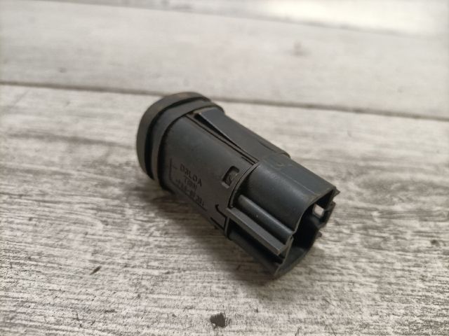 bontott FORD FIESTA IV Hátsó Ködzárófény Kapcsoló