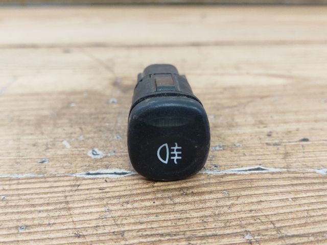 bontott FORD FIESTA IV Hátsó Ködzárófény Kapcsoló