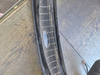 bontott FORD FIESTA IV Hűtőrács