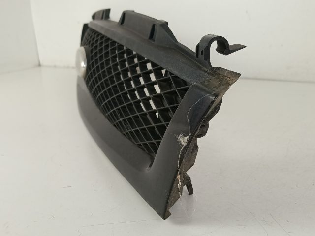 bontott FORD FIESTA IV Hűtőrács