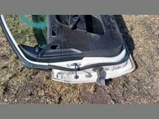 bontott FORD FIESTA IV Jobb első Ajtó (Részeivel)