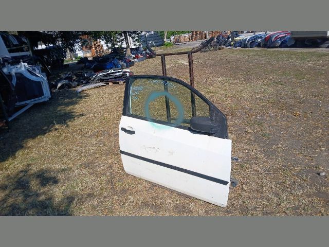 bontott FORD FIESTA IV Jobb első Ajtó (Részeivel)