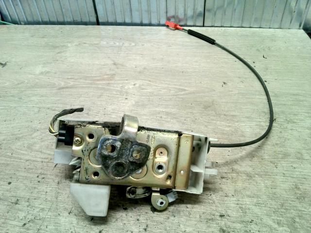 bontott FORD FIESTA IV Jobb első Ajtózár