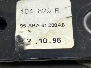 bontott FORD FIESTA IV Jobb első Biztonsági Öv Csat