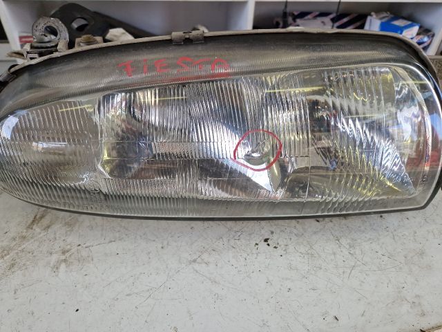 bontott FORD FIESTA IV Jobb Fényszóró