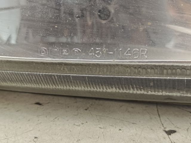 bontott FORD FIESTA IV Jobb Fényszóró