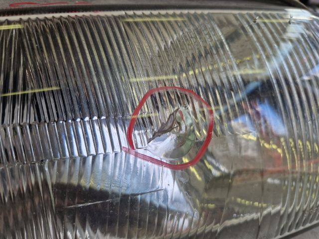 bontott FORD FIESTA IV Jobb Fényszóró